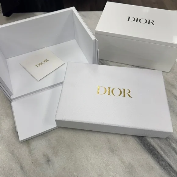 Dior Jewelry/Vanity Box with Gold Logo - Picture 9 of 9